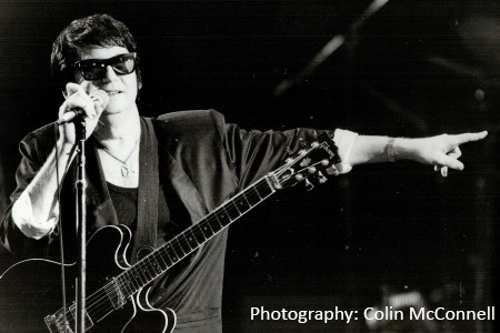 Rob Orbison on stage