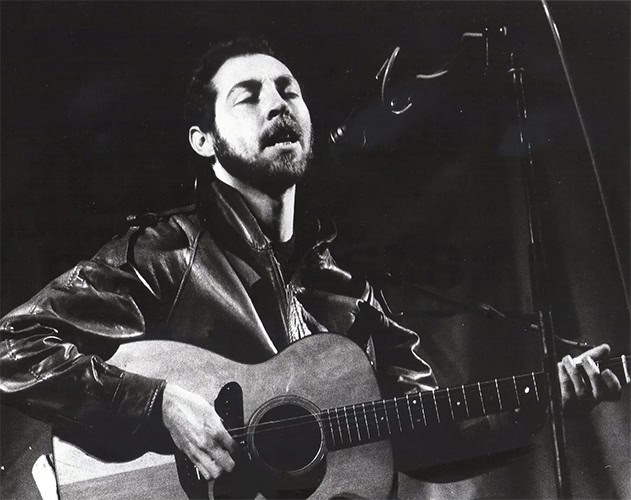 Richard Thompson on stage